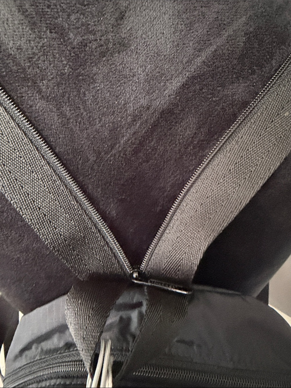 Lesportsac1974 Mountain Mini Sling Backpack - Picture 4 of 8